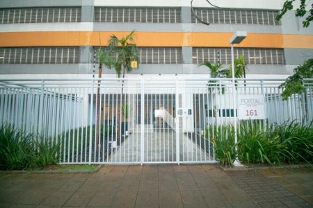 Apartamento para alugar com 71m², 2 quartos e 1 vaga Apartamento para alugar com 71m², 2 quartos e 1 vagaFachada