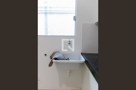 Sala/Cozinha de kitnet/studio para alugar com 1 quarto, 29m² em Jardim dos Comerciarios (venda, Belo Horizonte