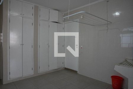 Apartamento à venda com 183m², 3 quartos e 1 vagaÁrea de Serviço