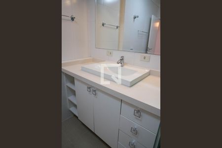 Apartamento à venda com 183m², 3 quartos e 1 vagaBanheiro da Suíte 1