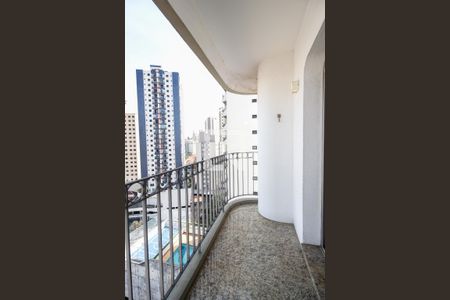 Apartamento para alugar com 84m², 3 quartos e 1 vaga Apartamento para alugar com 84m², 3 quartos e 1 vagaVaranda