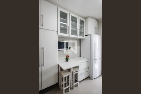 Apartamento para alugar com 84m², 3 quartos e 1 vaga Apartamento para alugar com 84m², 3 quartos e 1 vagaCozinha