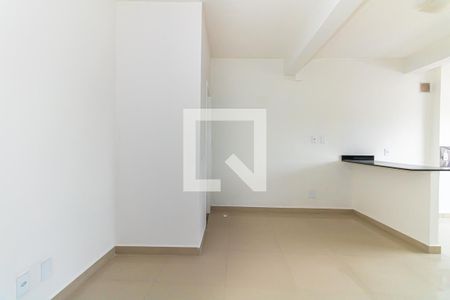 Sala e Cozinha de apartamento para alugar com 1 quarto, 52m² em Vila Isolina Mazzei, São Paulo