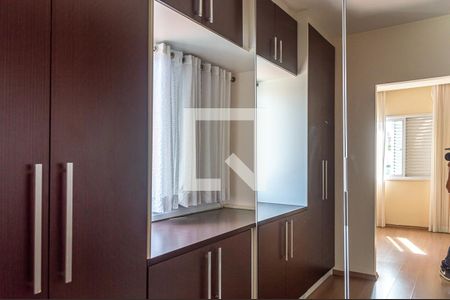 Apartamento para alugar com 70m², 2 quartos e 2 vagas Apartamento para alugar com 70m², 2 quartos e 2 vagasCloset da suíte