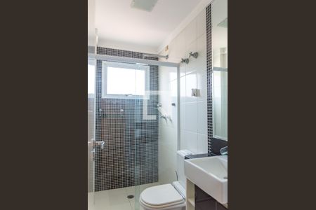 Apartamento para alugar com 70m², 2 quartos e 2 vagas Apartamento para alugar com 70m², 2 quartos e 2 vagasBanheiro