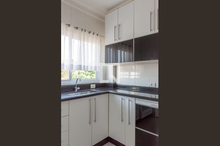 Apartamento para alugar com 70m², 2 quartos e 2 vagas Apartamento para alugar com 70m², 2 quartos e 2 vagasCozinha