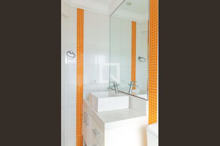 Apartamento para alugar com 70m², 2 quartos e 2 vagas Apartamento para alugar com 70m², 2 quartos e 2 vagasBanheiro da Suíte