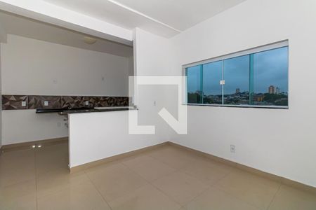 Sala e Cozinha de apartamento para alugar com 1 quarto, 52m² em Vila Isolina Mazzei, São Paulo