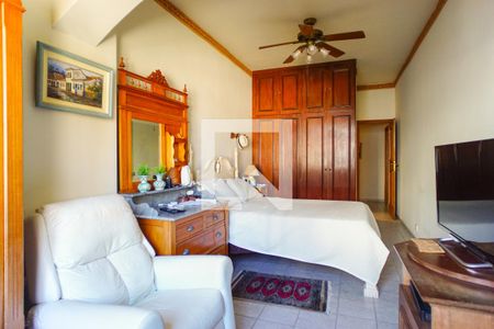 Apartamento à venda com 206m², 3 quartos e 2 vagasSuíte 1