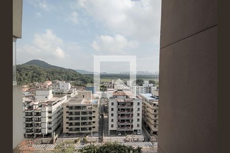 Vista de apartamento para alugar com 2 quartos, 76m² em Jardim Las Palmas, Guarujá