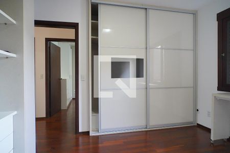 Quarto 2 de apartamento para alugar com 2 quartos, 100m² em Três Figueiras, Porto Alegre