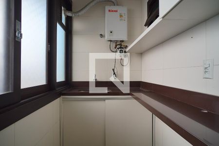Cozinha e Área de Serviço de apartamento para alugar com 2 quartos, 100m² em Três Figueiras, Porto Alegre