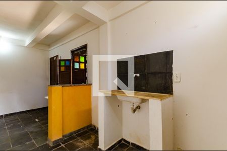 Cozinha de kitnet/studio para alugar com 1 quarto, 20m² em Pituaçu, Salvador