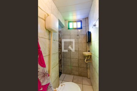 Banheiro de kitnet/studio para alugar com 1 quarto, 20m² em Pituaçu, Salvador