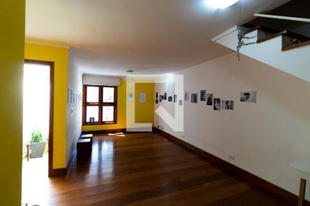 Sala de casa à venda com 4 quartos, 138m² em Jardim Trussardi, São Paulo