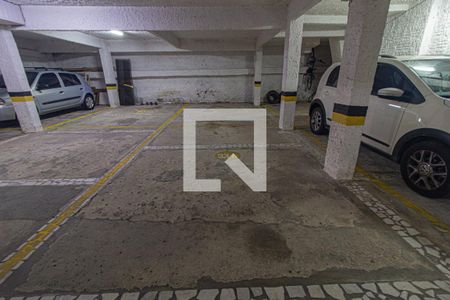 Apartamento para alugar com 80m², 2 quartos e 1 vaga Apartamento para alugar com 80m², 2 quartos e 1 vagaGaragem