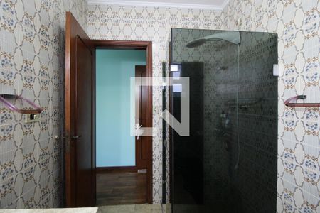 Casa à venda com 190m², 3 quartos e 2 vagasBanheiro