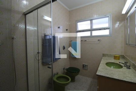 Casa à venda com 190m², 3 quartos e 2 vagasBanheiro