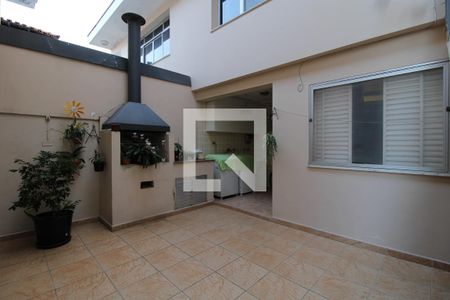 Casa à venda com 190m², 3 quartos e 2 vagasÁrea Externa