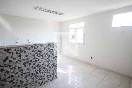 Sala de kitnet/studio para alugar com 1 quarto, 30m² em Jacarepaguá, Rio de Janeiro