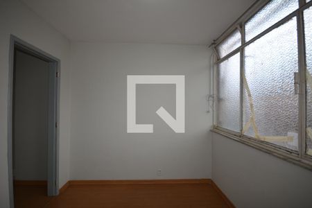 Quarto 1 de apartamento para alugar com 3 quartos, 86m² em Marechal Hermes, Rio de Janeiro