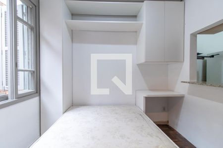 Sala/Quarto de kitnet/studio para alugar com 1 quarto, 26m² em Cidade Baixa, Porto Alegre