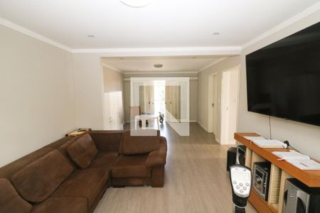 Casa à venda com 700m², 4 quartos e 8 vagasSala 2