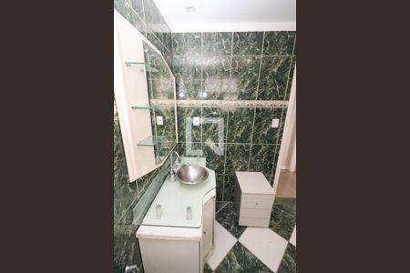 Casa à venda com 700m², 4 quartos e 8 vagasBanheiro 1