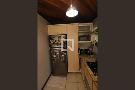 Casa à venda com 700m², 4 quartos e 8 vagasCozinha 1