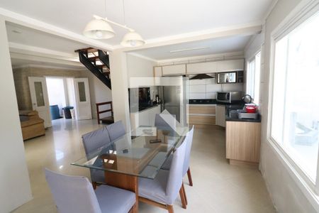 Casa à venda com 700m², 4 quartos e 8 vagasCozinha 3