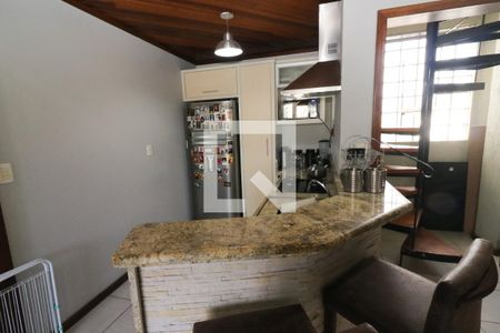 Casa à venda com 700m², 4 quartos e 8 vagasCozinha 1