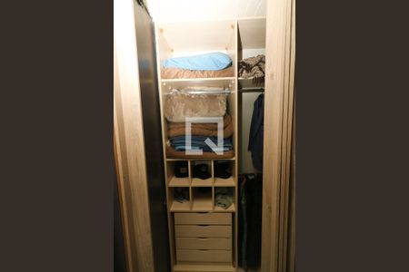 Casa à venda com 700m², 4 quartos e 8 vagasCloset do quarto 1