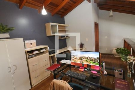 Casa à venda com 700m², 4 quartos e 8 vagasEscritório 1