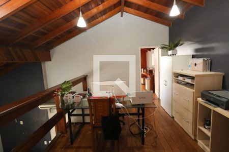 Casa à venda com 700m², 4 quartos e 8 vagasEscritório 1