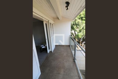 Casa à venda com 700m², 4 quartos e 8 vagasSacada da Sala 2