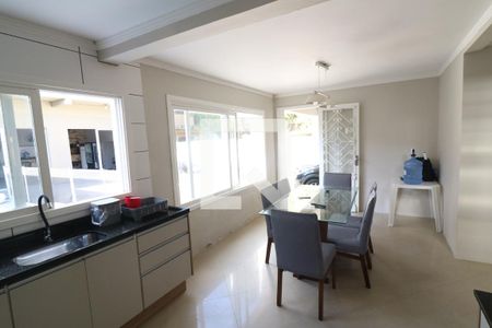 Casa à venda com 700m², 4 quartos e 8 vagasCozinha 3