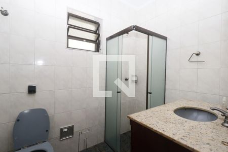 Casa à venda com 250m², 3 quartos e 2 vagasBanheiro 2