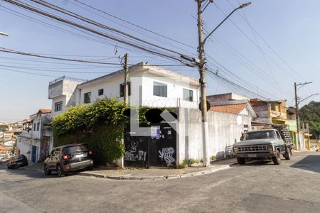 Casa para alugar com 400m², 3 quartos e 4 vagasFachada