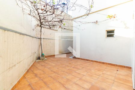 Casa à venda com 150m², 3 quartos e 3 vagasQuintal