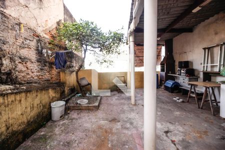 Casa à venda com 127m², 3 quartos e 2 vagasQuintal