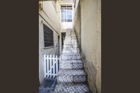 Casa à venda com 127m², 3 quartos e 2 vagasEscada