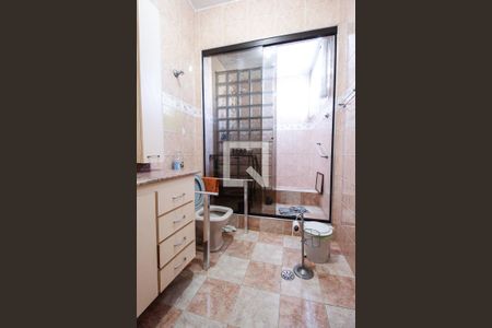 Casa à venda com 127m², 3 quartos e 2 vagasBanheiro 