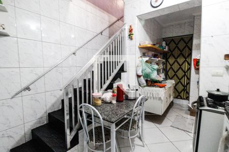 Casa à venda com 127m², 3 quartos e 2 vagasCozinha