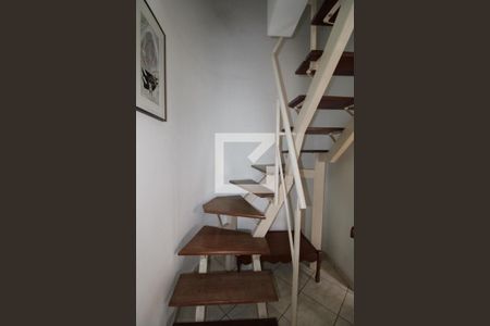 Escada de apartamento à venda com 2 quartos, 85m² em Jardim Santa Genebra Ii (barão Geraldo), Campinas