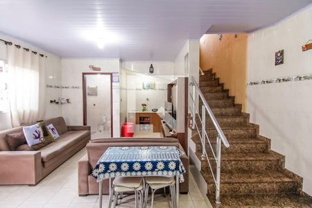 Casa à venda com 200m², 3 quartos e 2 vagasCasa 2 Sala