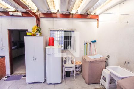 Casa à venda com 200m², 3 quartos e 2 vagasÁrea de Serviço