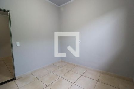 Quarto 1 de casa para alugar com 2 quartos, 70m² em Vila Matilde, Goiânia