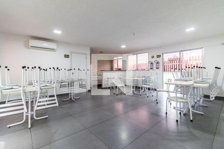Apartamento à venda com 40m², 2 quartos e 1 vaga Apartamento à venda com 40m², 2 quartos e 1 vagaÁrea comum - Salão de festas