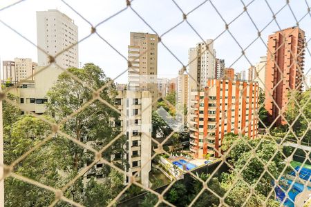 Apartamento à venda com 238m², 4 quartos e 4 vagas Apartamento à venda com 238m², 4 quartos e 4 vagasVista da Suíte 2