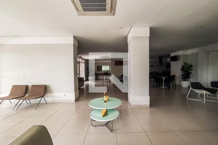 Apartamento à venda com 238m², 4 quartos e 4 vagas Apartamento à venda com 238m², 4 quartos e 4 vagasÁrea Comum - Salão de Festas